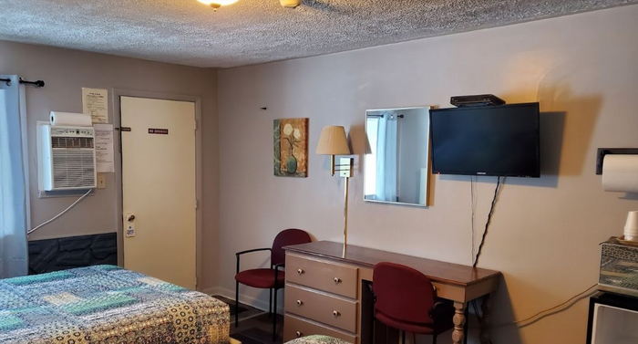 River Country Motor Lodge - Web Listing (newer photo)